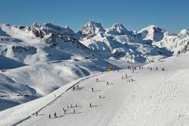Foto panoramica de la estación de esquí de Astun